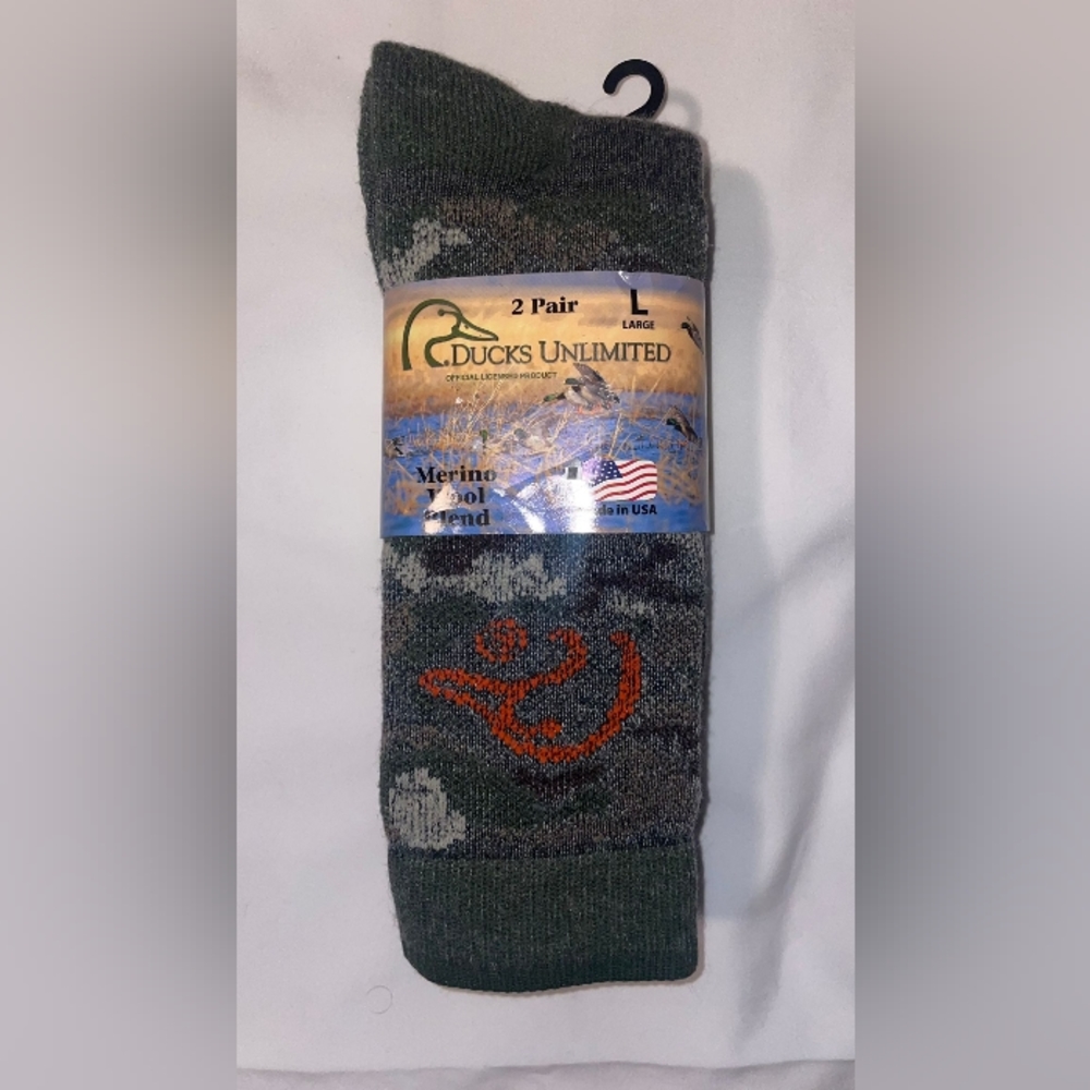 NWT THERMAL SOCKS Two pair Size L (9-13)